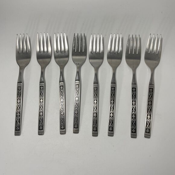 Lot of 8 Oneida Spanish Court Stainless Salad Forks 6 1/4 In Vtg Flatware - Picture 1 of 8